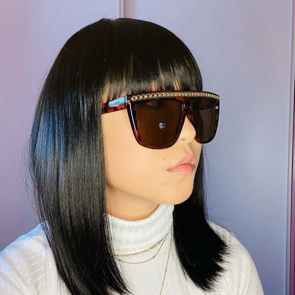 Oversized Tortoise Chained Sunglasses - Picture 12 of 14